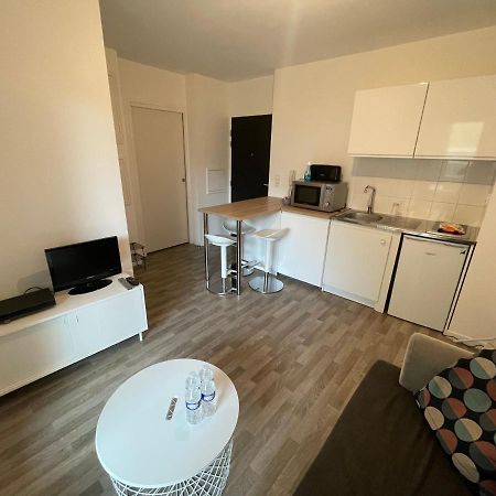 Appartement Gredi, Appt Avec Parking Et Terrasse A Caen Extérieur photo