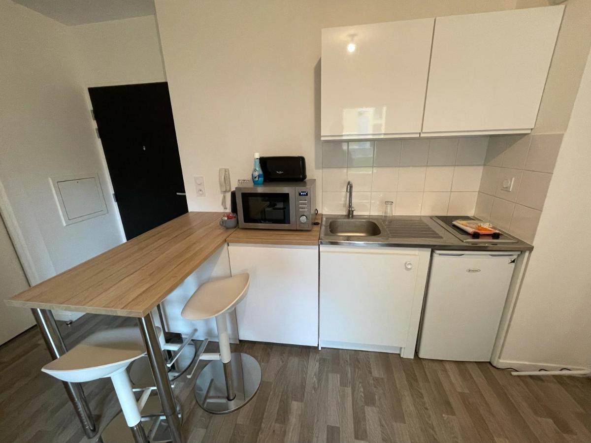 Appartement Gredi, Appt Avec Parking Et Terrasse A Caen Extérieur photo